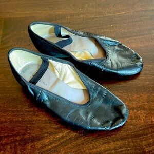 EUC Dancing Fair Black Ballet Shoes